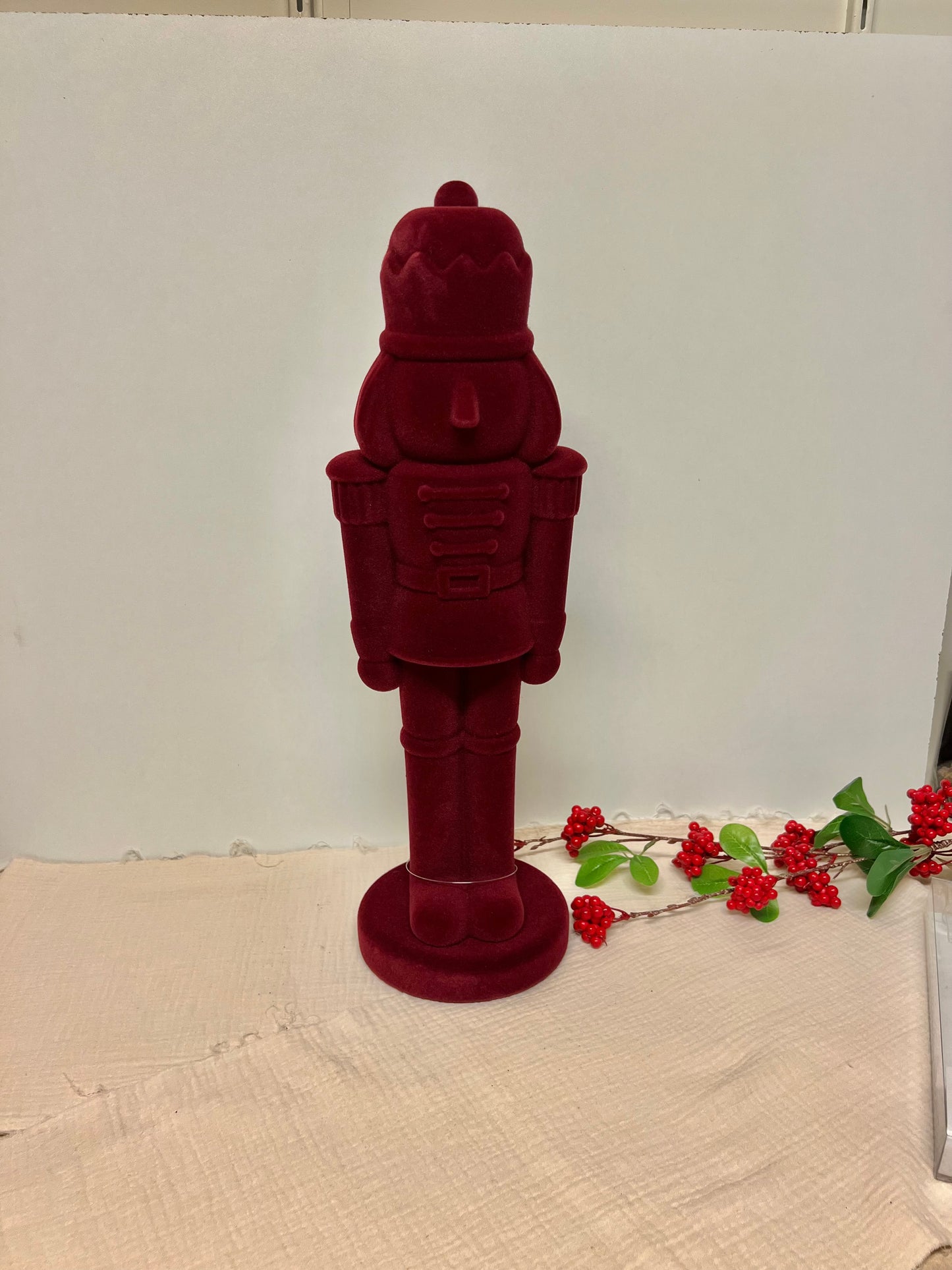 Notenkraker - fluweel rood (51cm)