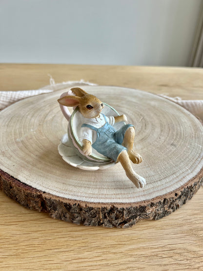 Beeld Konijn in kopje jongen - Blauw