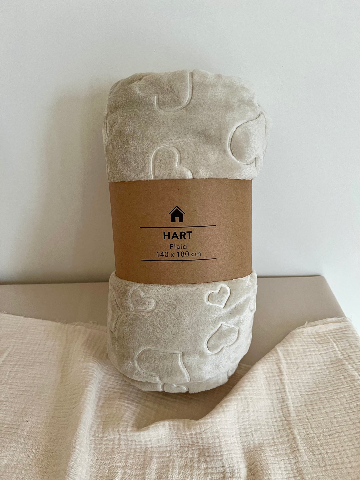 Dekentje met hartjes - beige