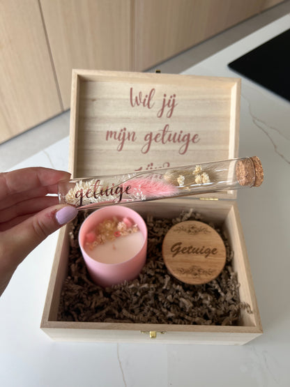 Een doosje met een vraag getuige - gepersonaliseerd