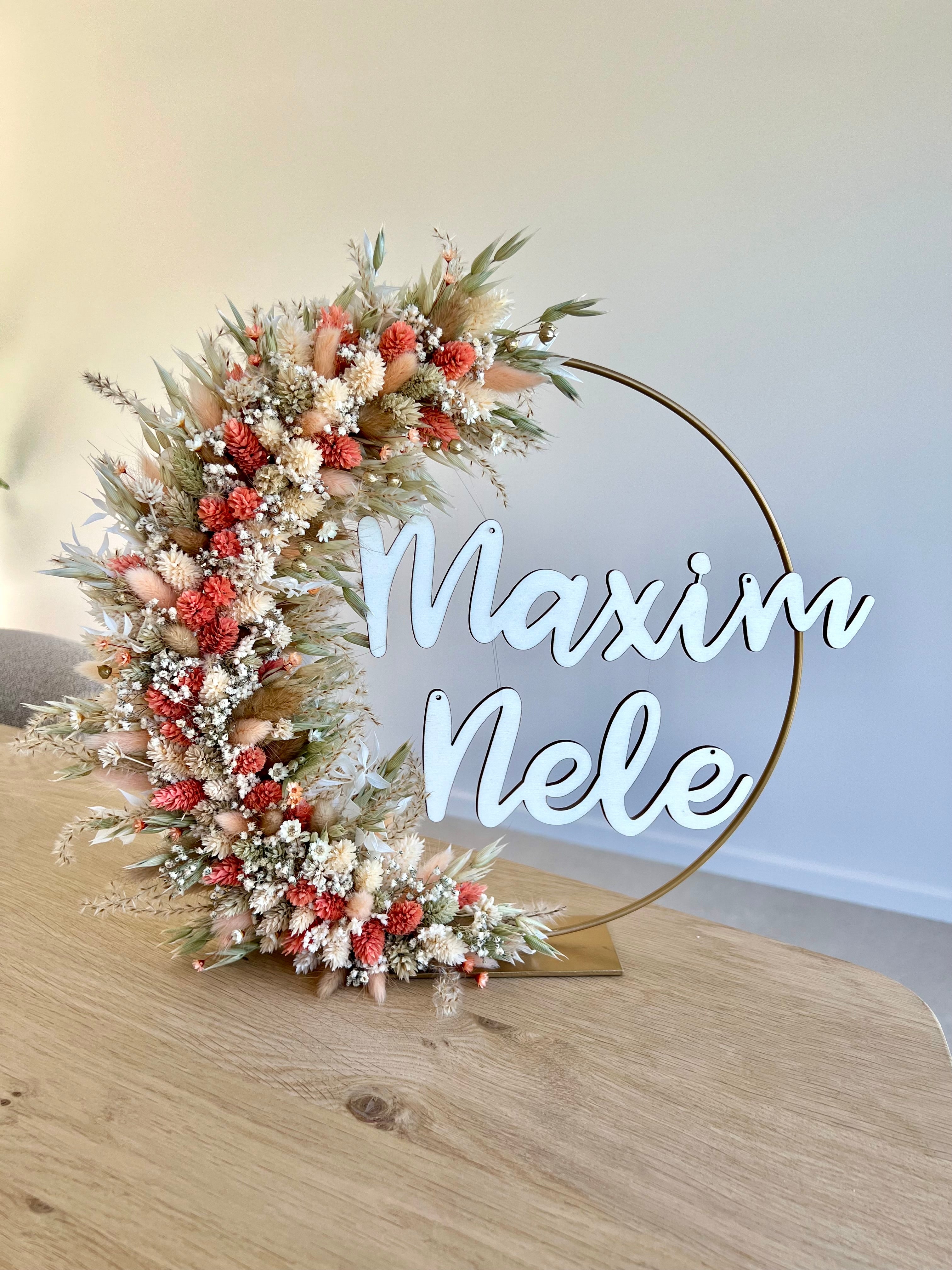 Flowerhoop met houten naam