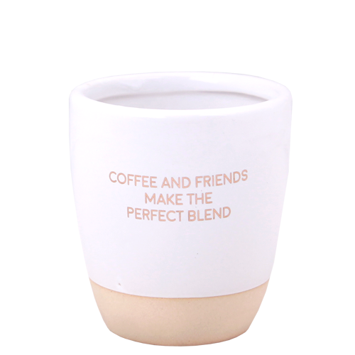 Sojakaars in koffiekop - COFFEE & FRIENDS, MAKE THE PERFECT BLEND - COFFEE KISSED SPICE
